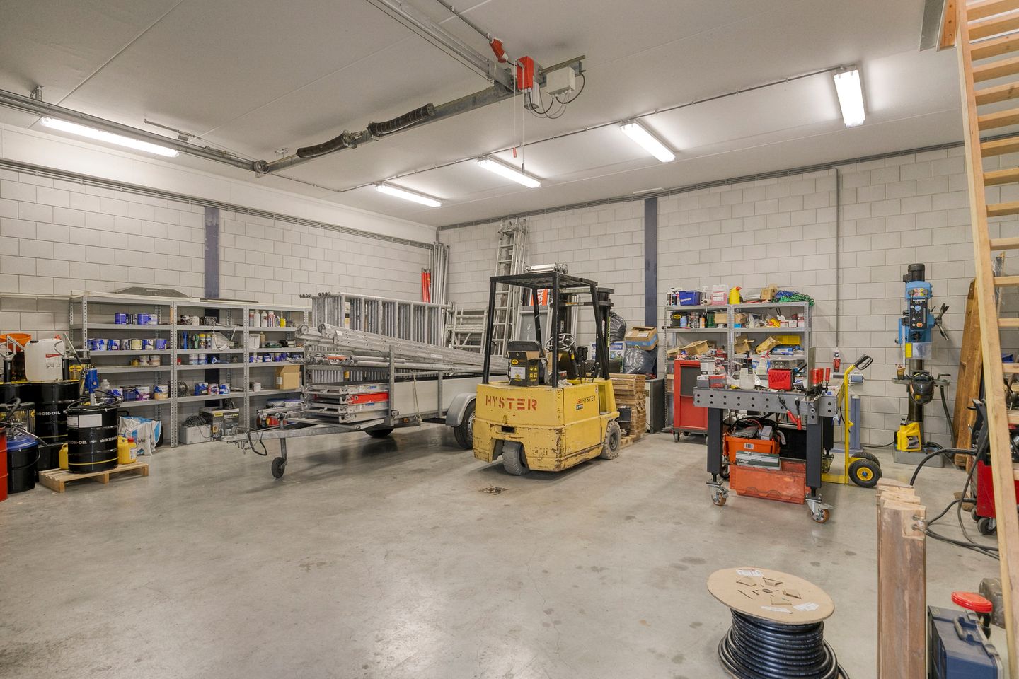 View photo 2 of Nobelstraat 11-BU2