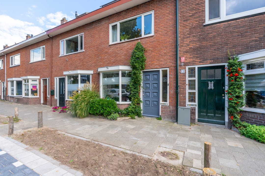 Foto 46 van Adriaan van Bergenstraat 35