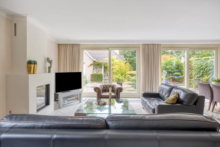 Photo 4 of Zevenbergseweg 23-A