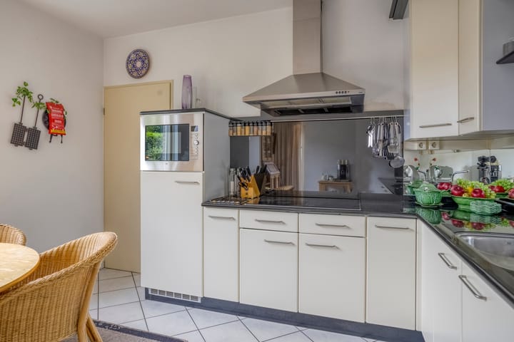 Photo 10 of Zevenbergseweg 23-A