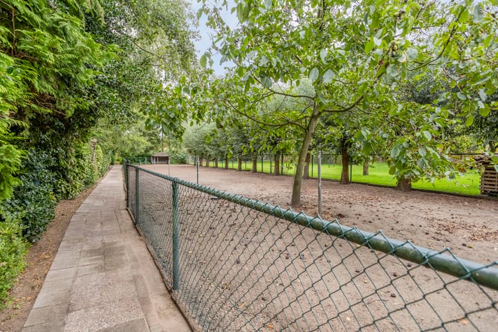 Photo 37 of Zevenbergseweg 23-A