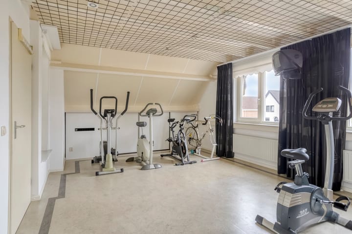 Photo 18 of Zevenbergseweg 23-A