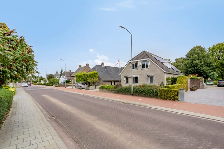 Photo 42 of Zevenbergseweg 23-A