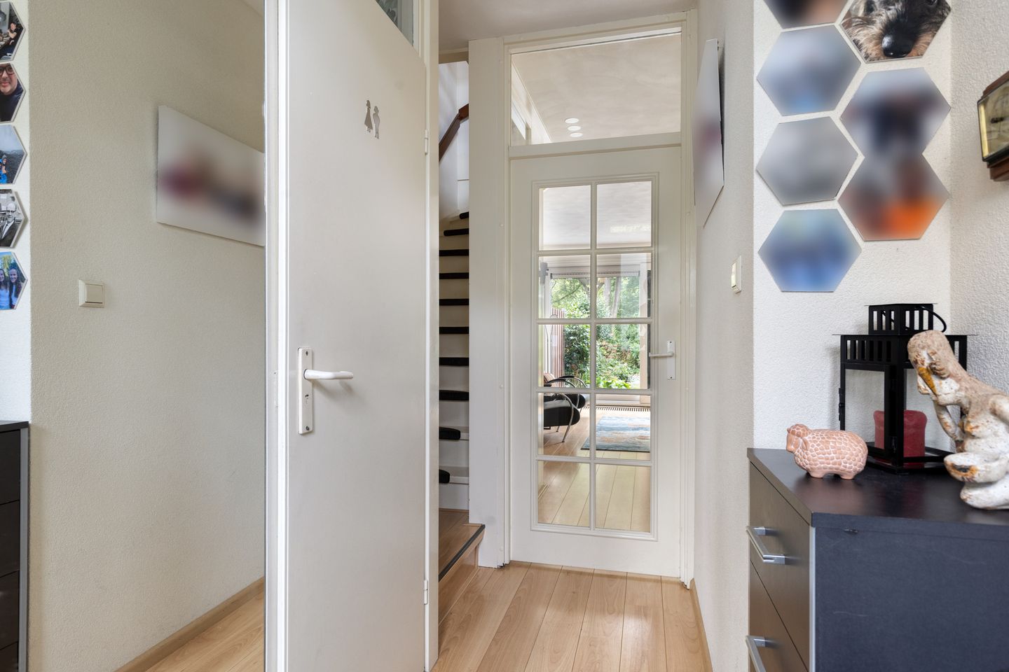 Photo 10 of Deborah Hoeve 55