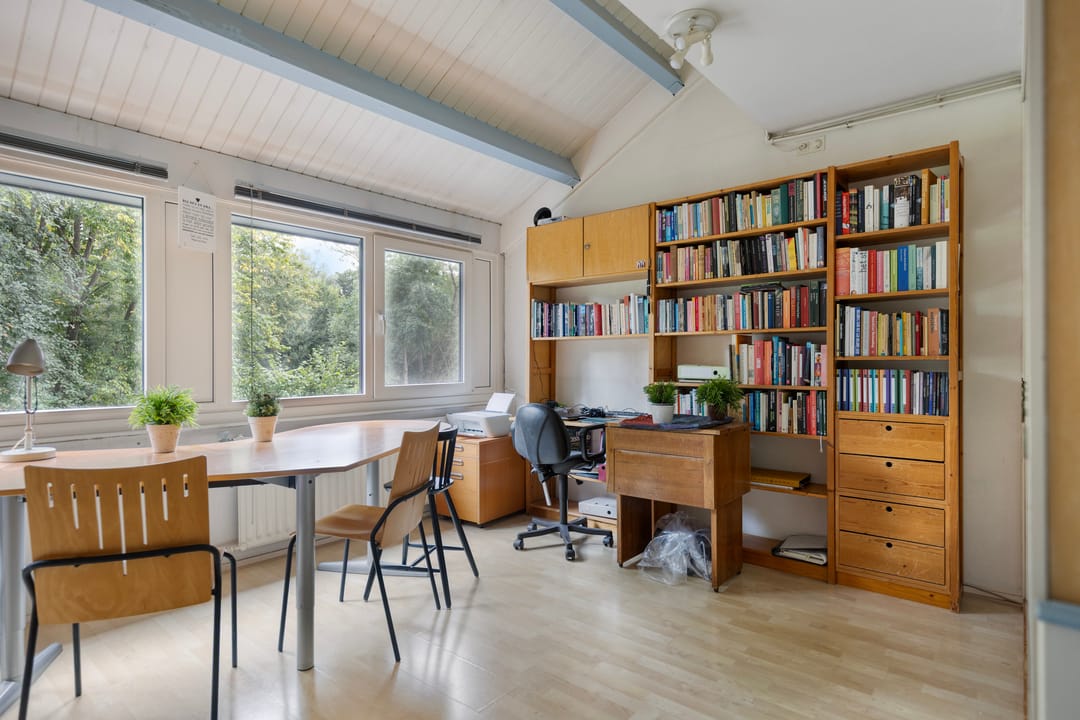 Photo 26 of Deborah Hoeve 55