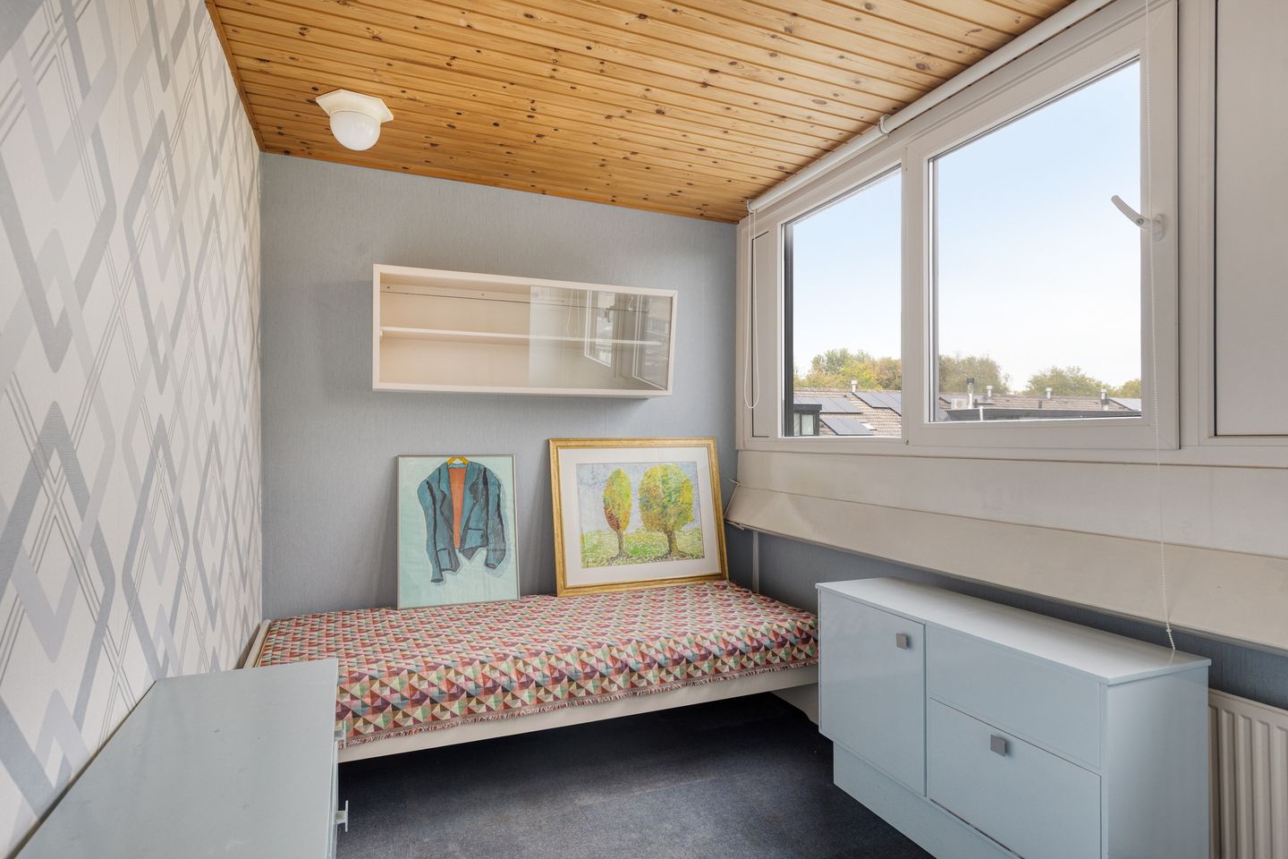 Photo 29 of Deborah Hoeve 55