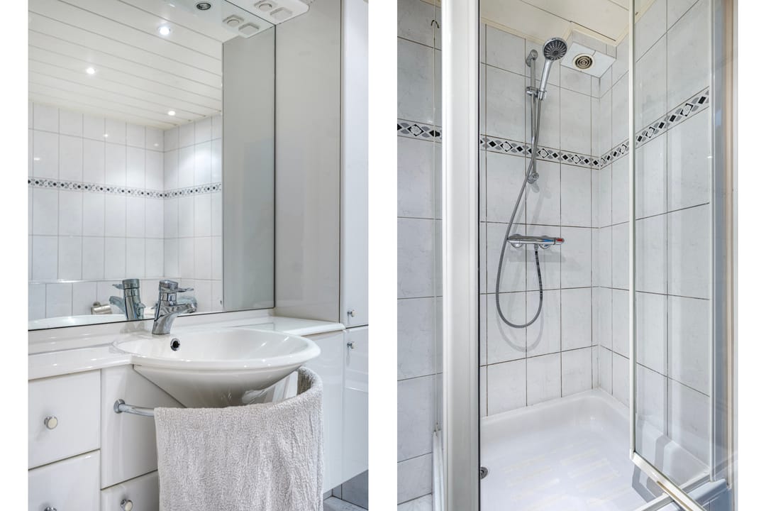 Photo 28 of Deborah Hoeve 55