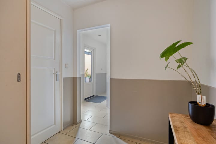 Foto 9 van Sarastraat 22