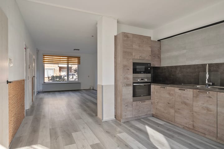 Photo 4 of Boelaertstraat 35