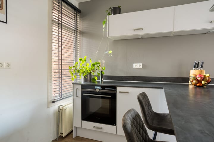 Foto 22 van Sarastraat 22