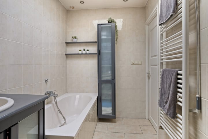 Foto 32 van Sarastraat 22