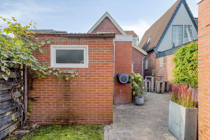 Foto 54 van Sarastraat 22