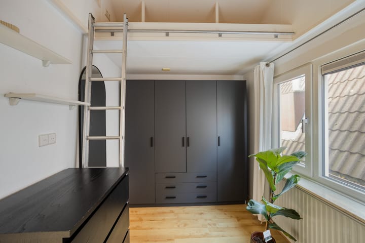 Foto 44 van Sarastraat 22