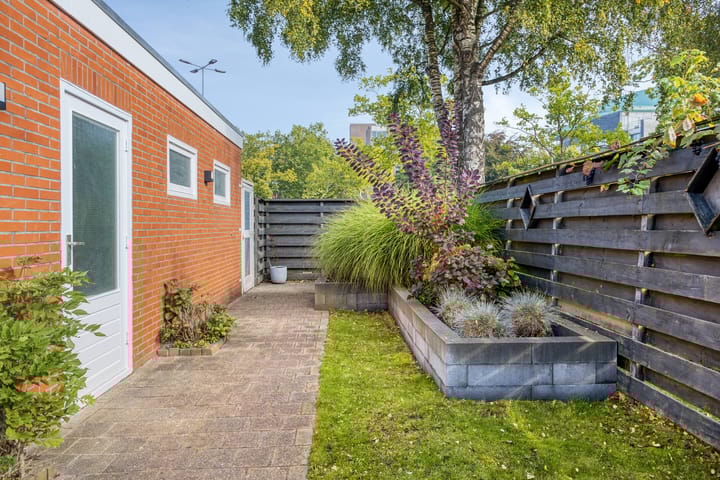 Foto 53 van Sarastraat 22