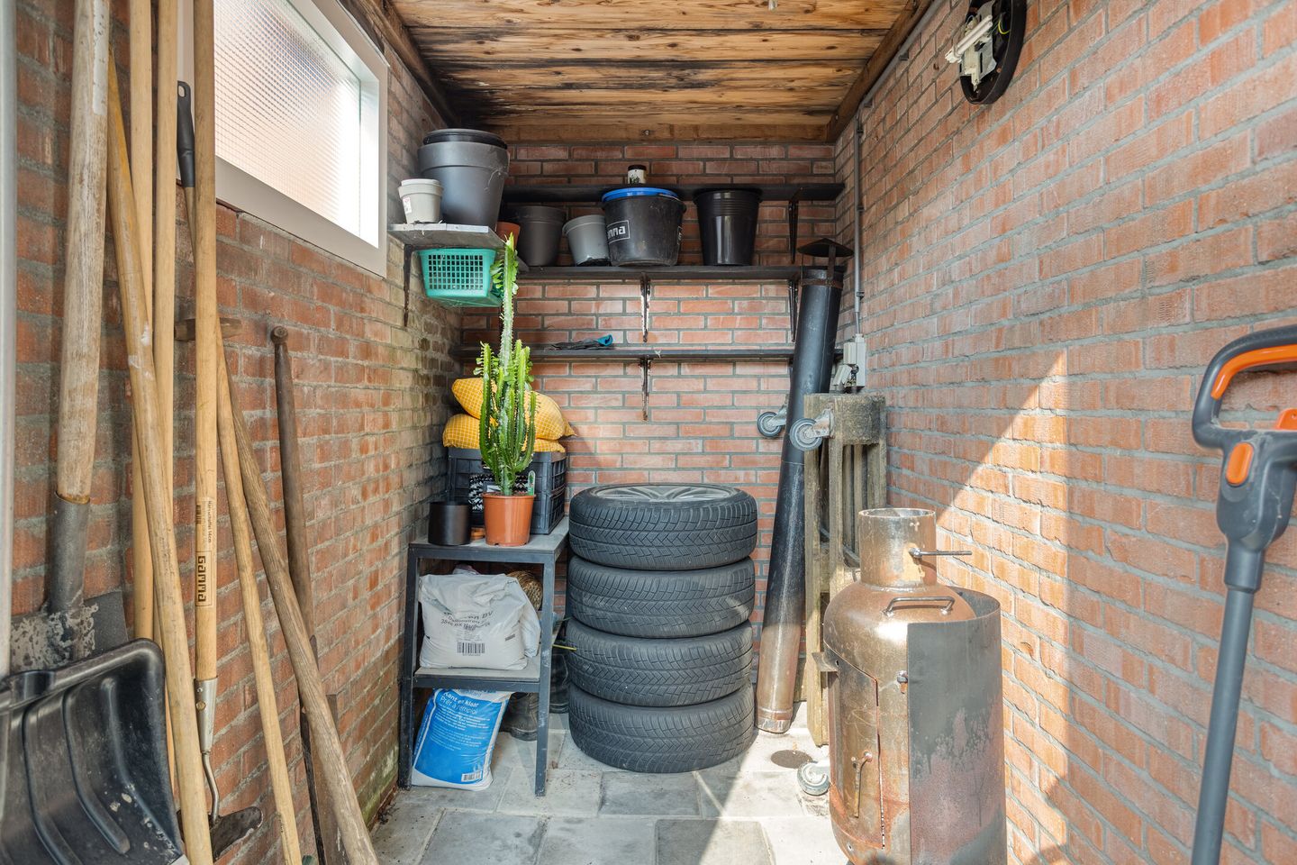 Foto 55 van Sarastraat 22