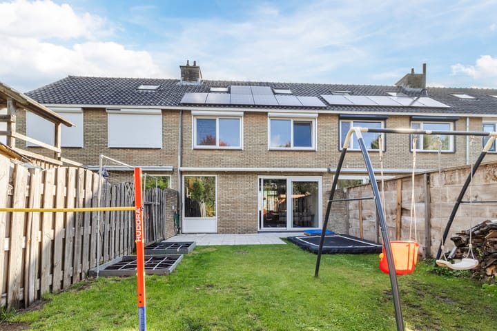 Foto 35 van Merelplein 19