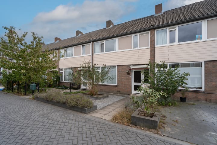 Photo 2 of Kastanjelaan 11