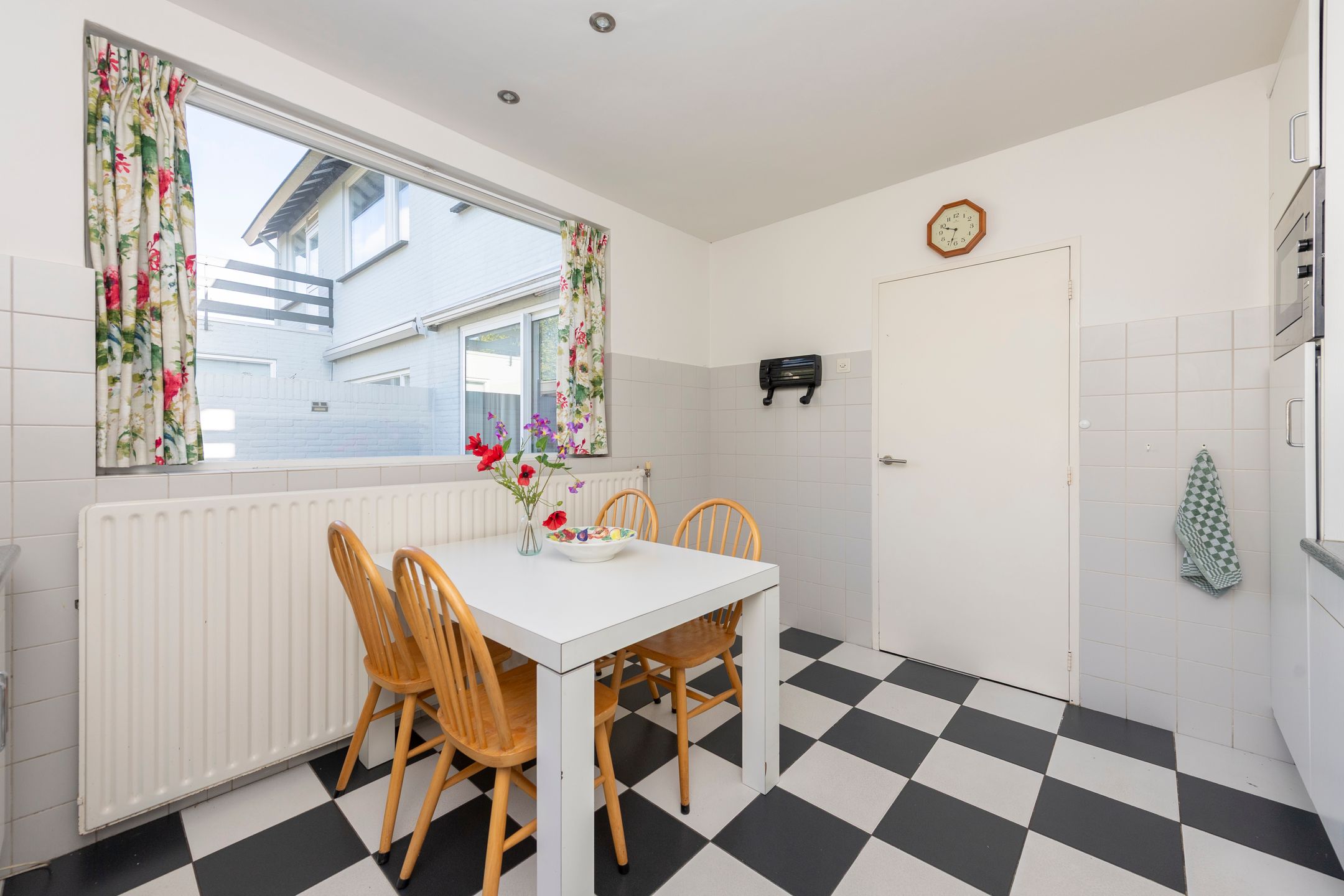 Photo 15 of Schout Beyhartsstraat 6