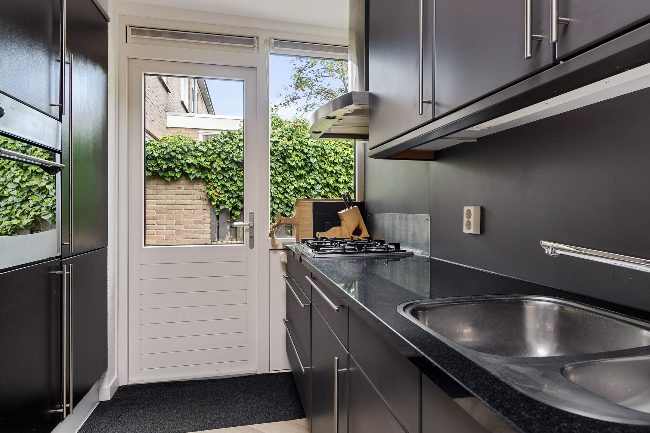 Foto 12 van Dahliastraat 8