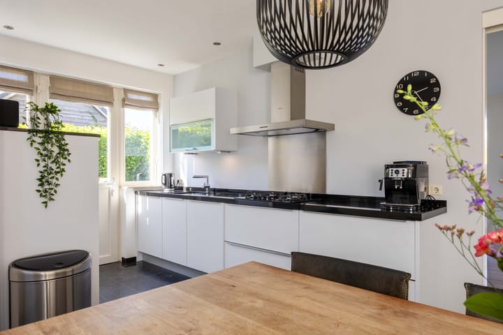 Foto 15 van Jacob Teweslaan 3