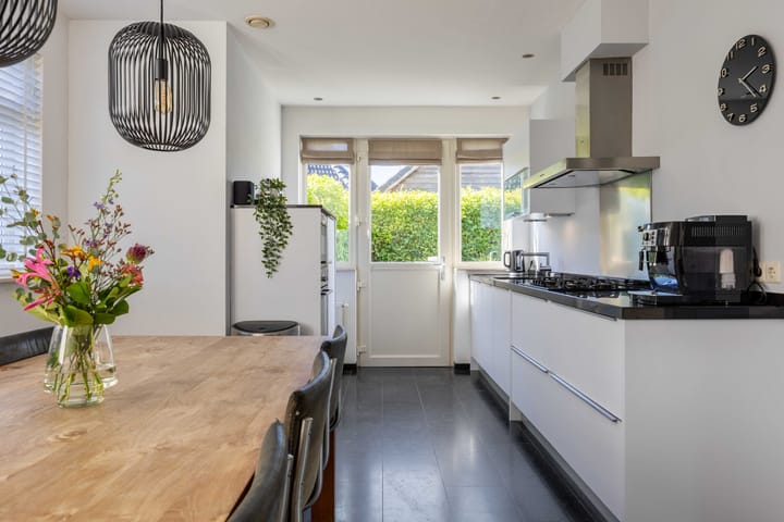 Foto 17 van Jacob Teweslaan 3