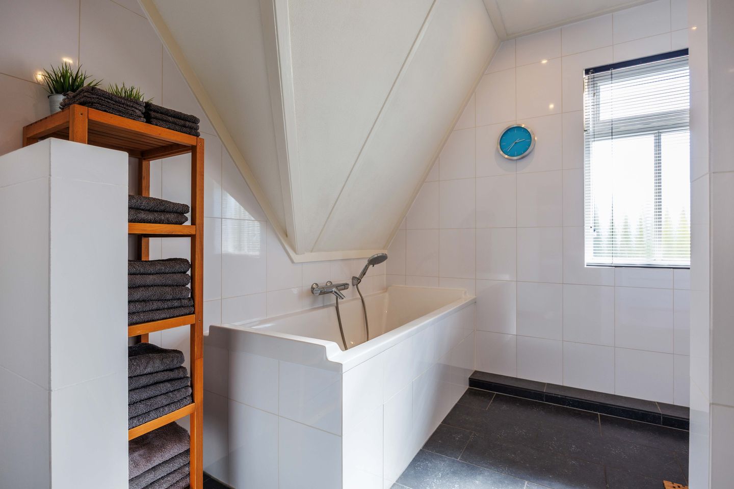 Foto 34 van Jacob Teweslaan 3