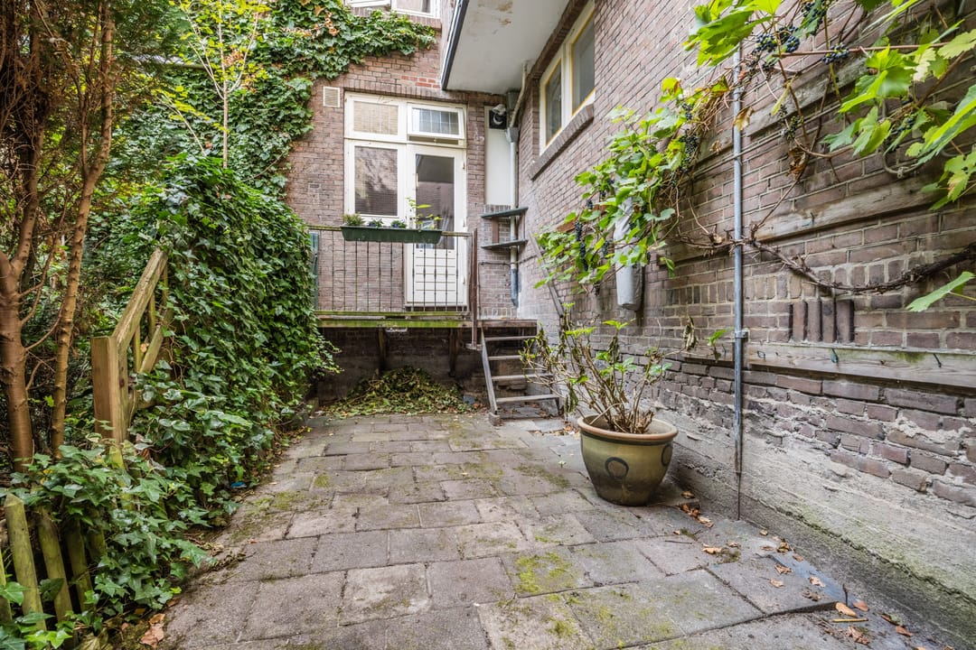 Photo 13 of Van Nideckstraat 34