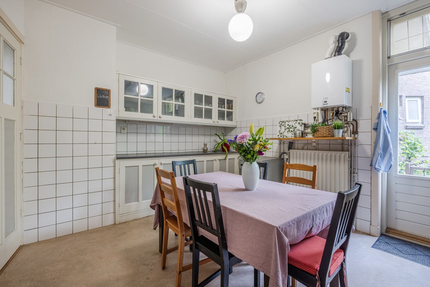 Photo 14 of Van Nideckstraat 34