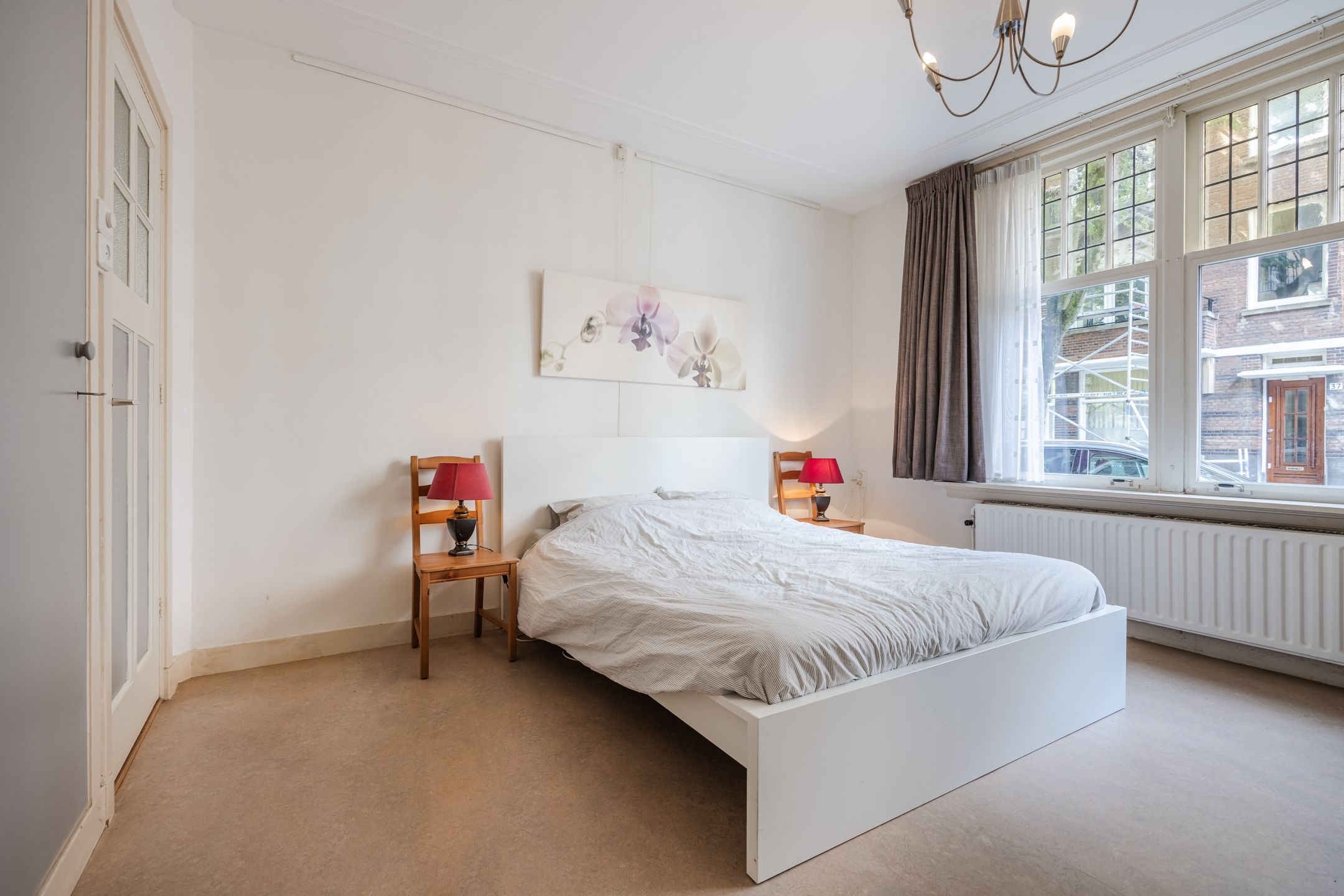 Photo 18 of Van Nideckstraat 34