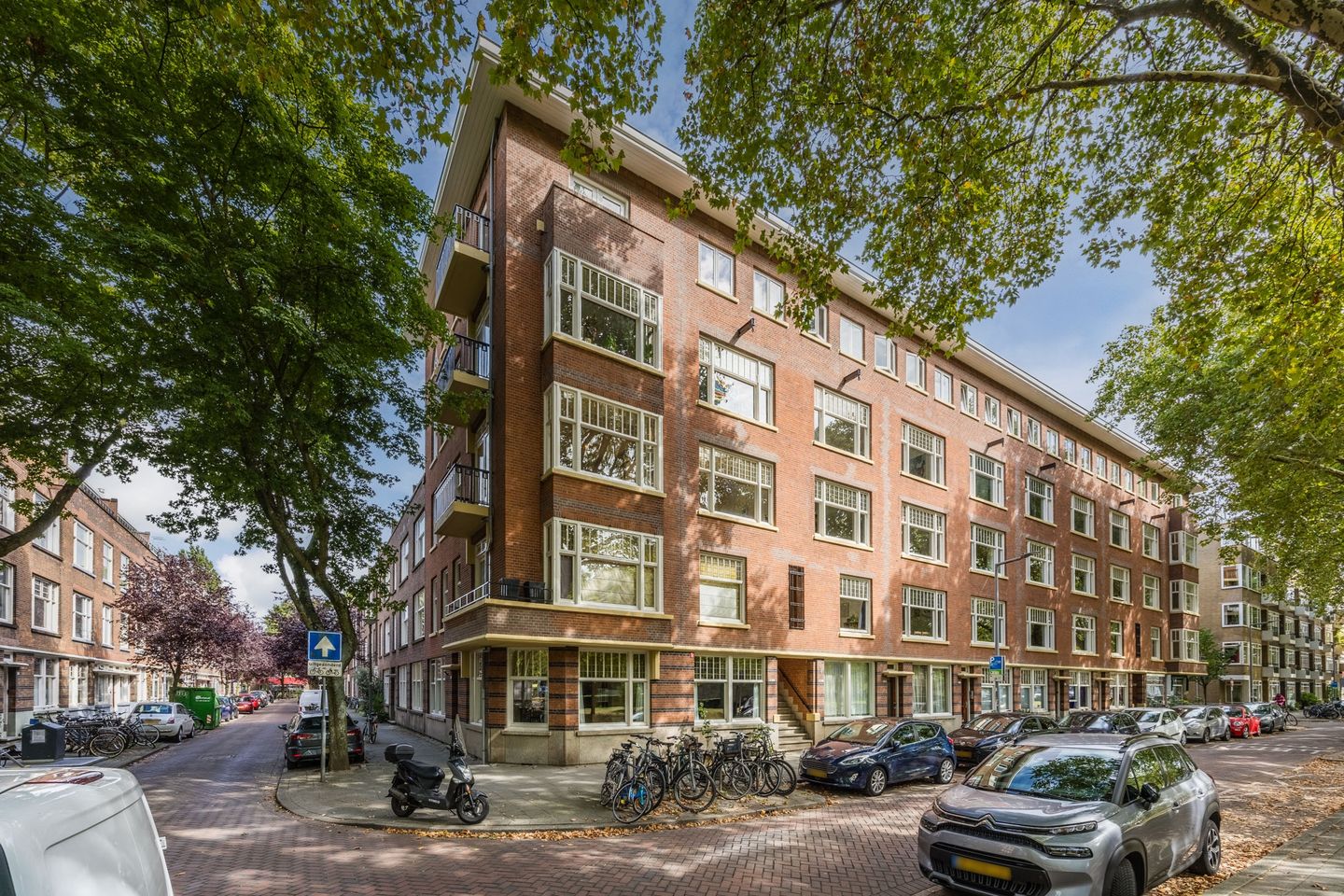 Photo 29 of Van Nideckstraat 34