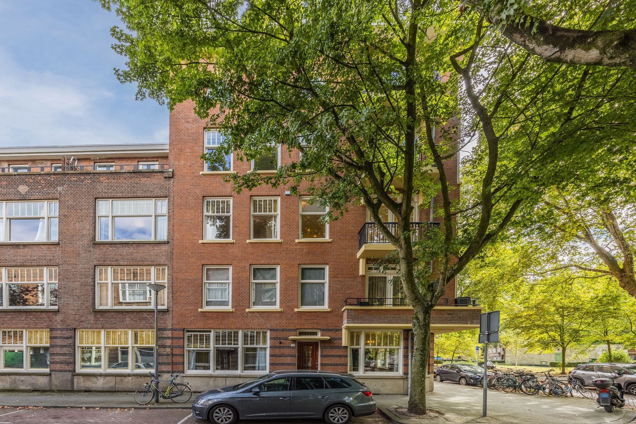 Photo 30 of Van Nideckstraat 34