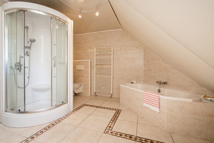 Photo 56 of Maasdijk 209