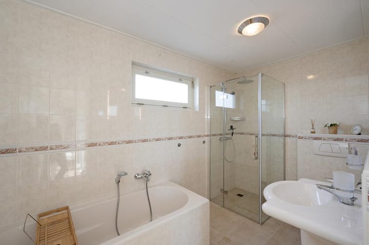 Foto 42 van Antillenweg 1