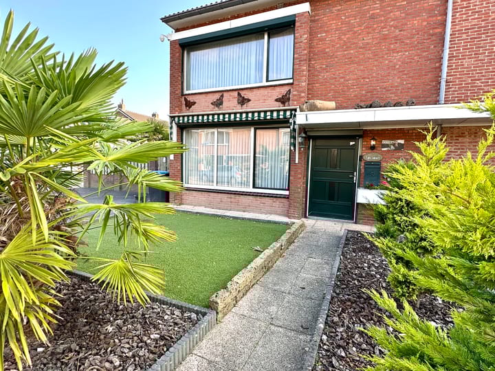 Photo 1 of Provisorstraat 1