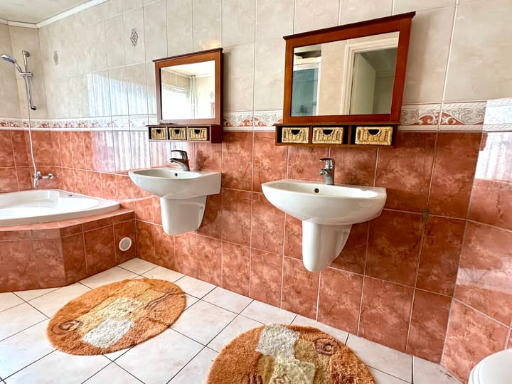 Photo 18 of Provisorstraat 1