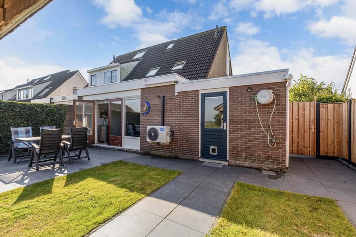 Photo 37 of Baalder 9