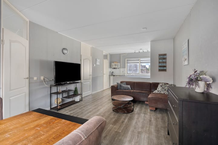 Foto 2 van Kamille 80