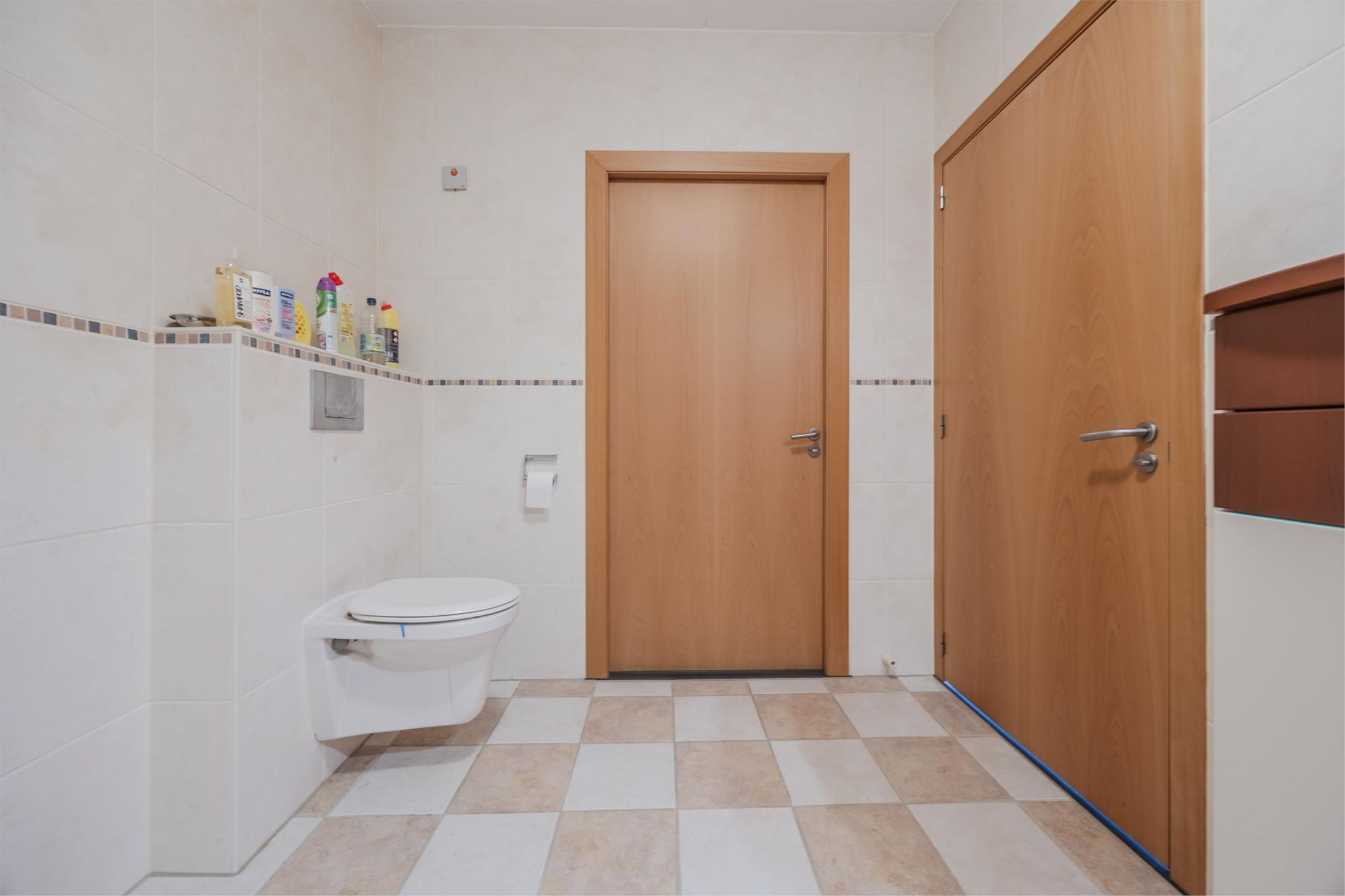 Photo 48 of Boulevard Bankert 498