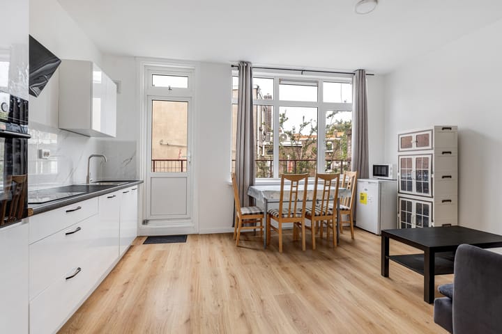 Photo 8 of Nicolaas Beetsstraat 31-A