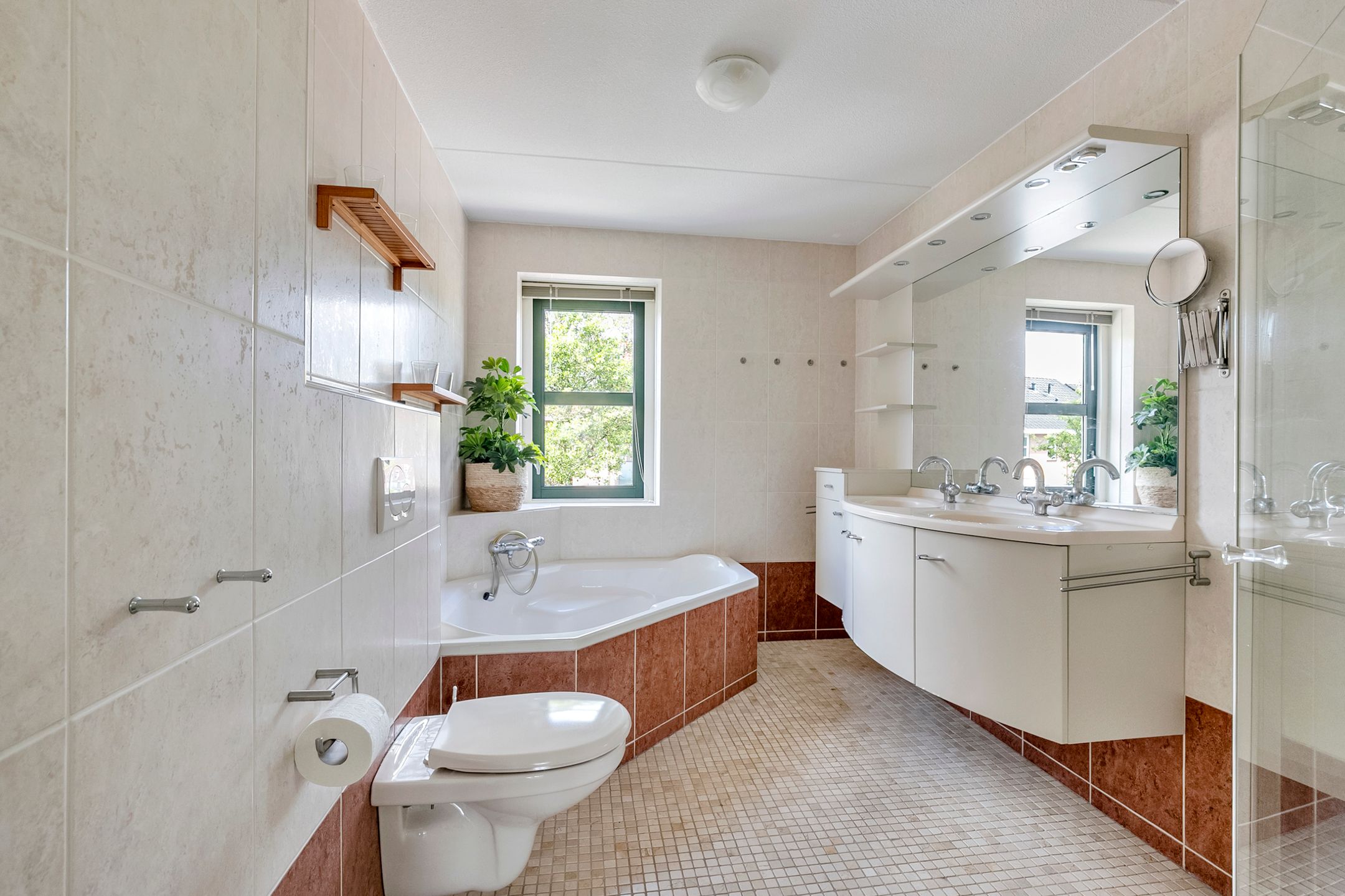 Photo 21 of Baron Van Spittaellaan 33