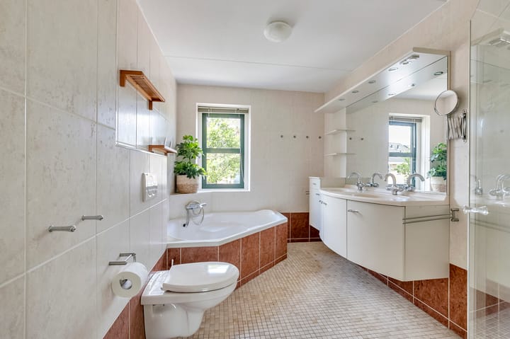 Photo 21 of Baron Van Spittaellaan 33