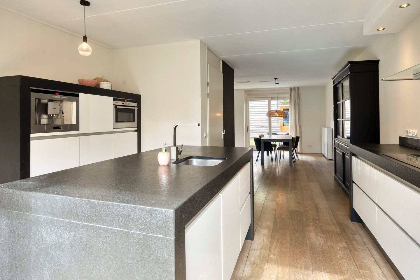 Foto 10 van Romeyn de Hooghestraat 1