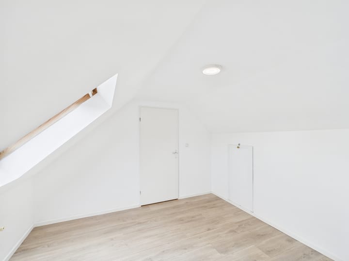 Photo 21 of Lorentzlaan 84