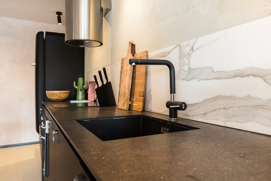 Foto 14 van Warmoesstraat 50-S