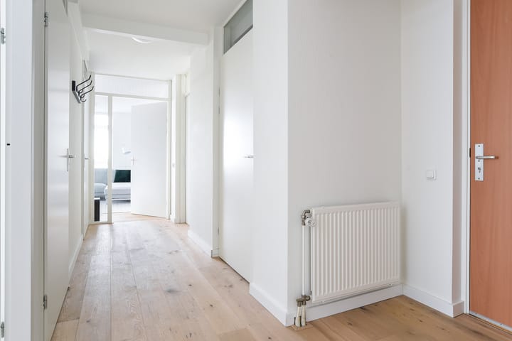 Photo 3 of Louise Henriëttestraat 27