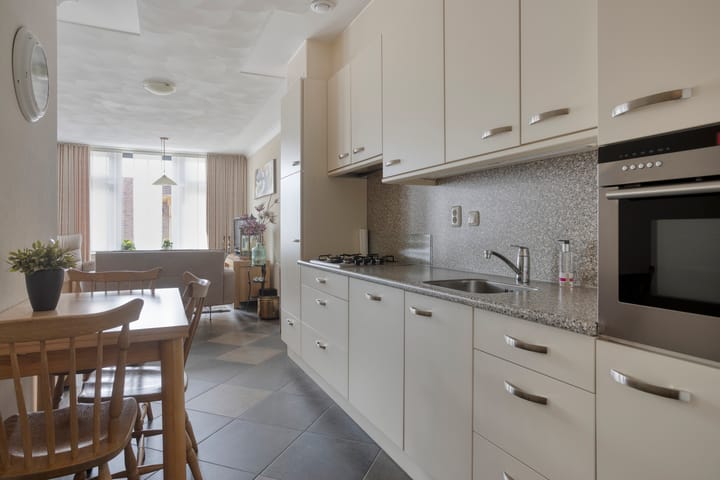 Foto 18 van Molenstraat 10