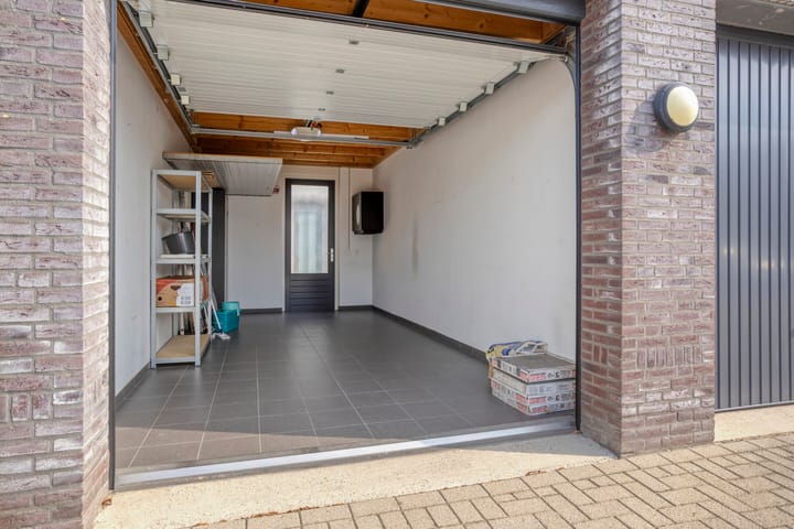 Foto 32 van Molenstraat 10