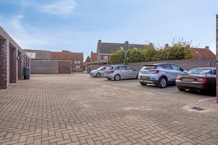 Foto 33 van Molenstraat 10