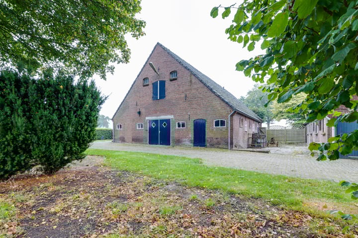 Photo 3 of Avesterweg 15