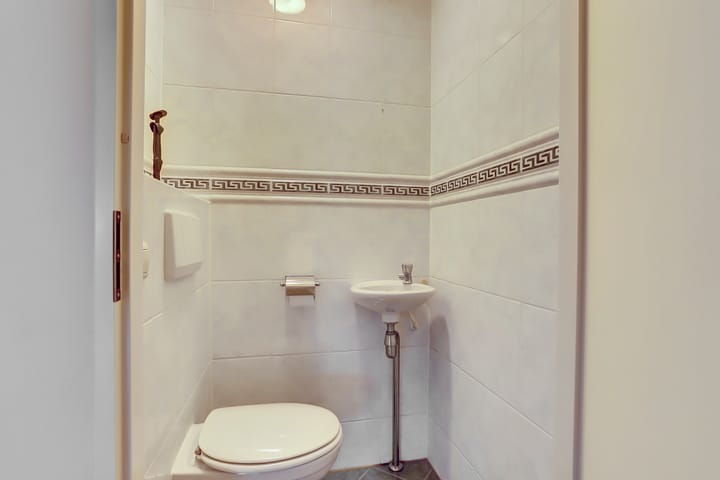 Photo 12 of Diana 23